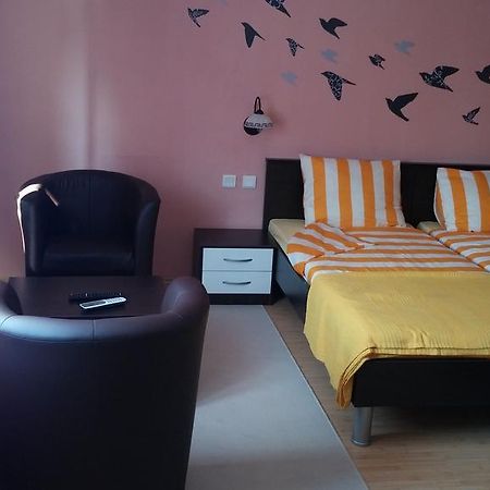 Rooms Du-Na Zagreb Bagian luar foto