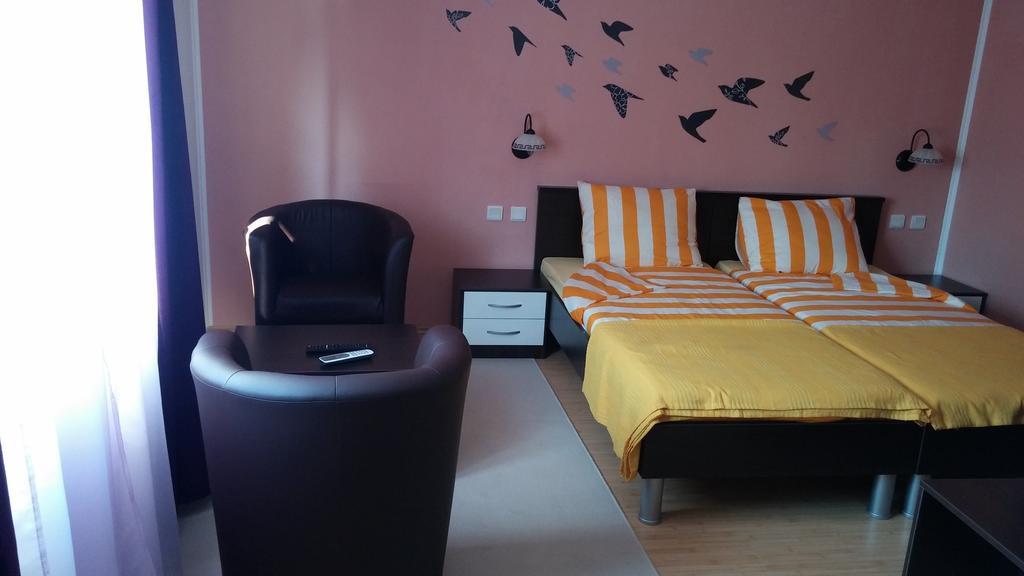Rooms Du-Na Zagreb Bagian luar foto
