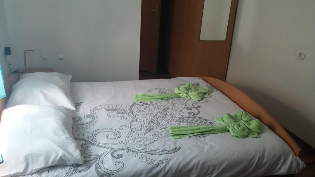 Rooms Du-Na Zagreb Bagian luar foto